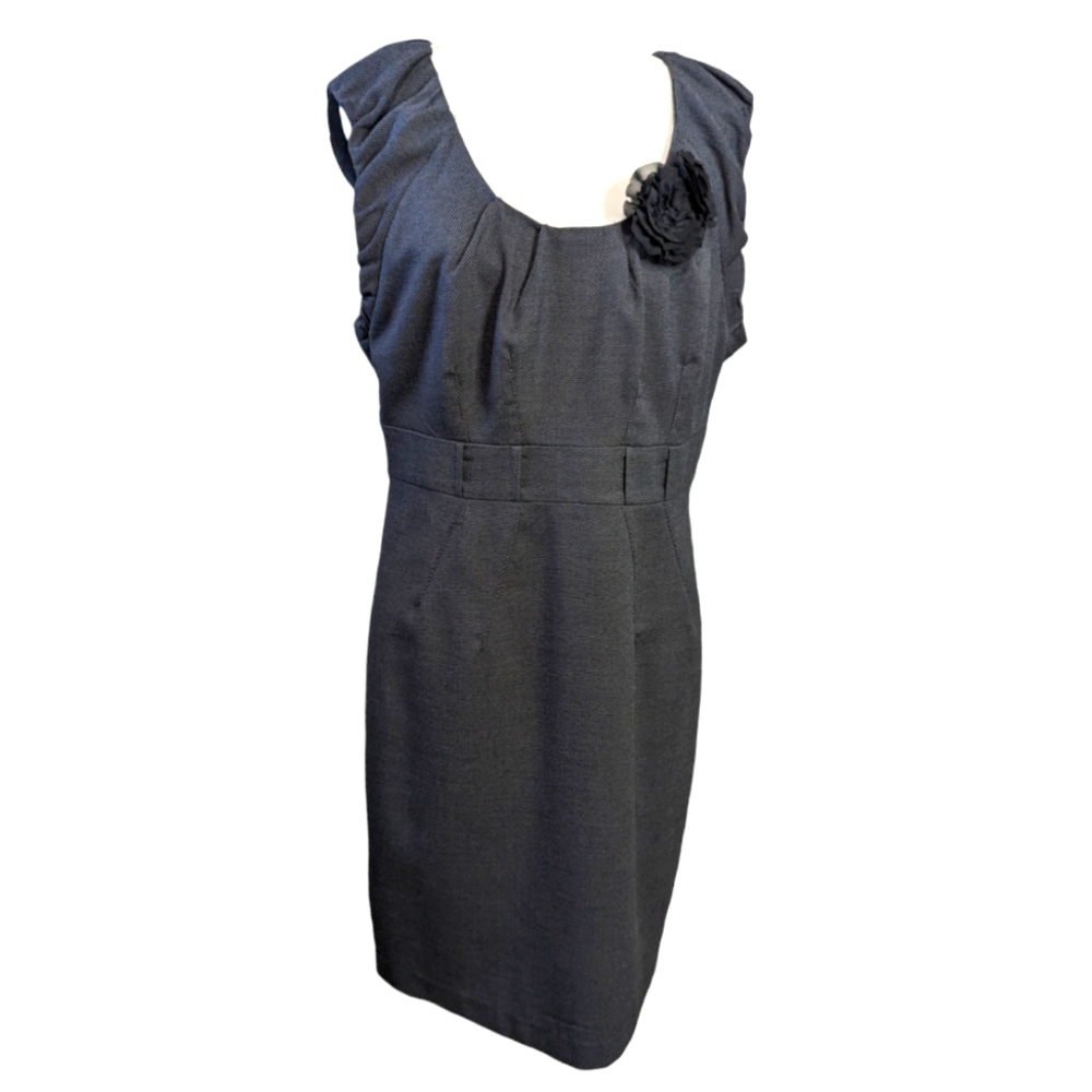 NWT 🆕 RW&Co. Sheath Dress with Removal Floral Accent